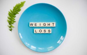 Read more about the article Cutting out sugar intake from your diet helps to lose weight.