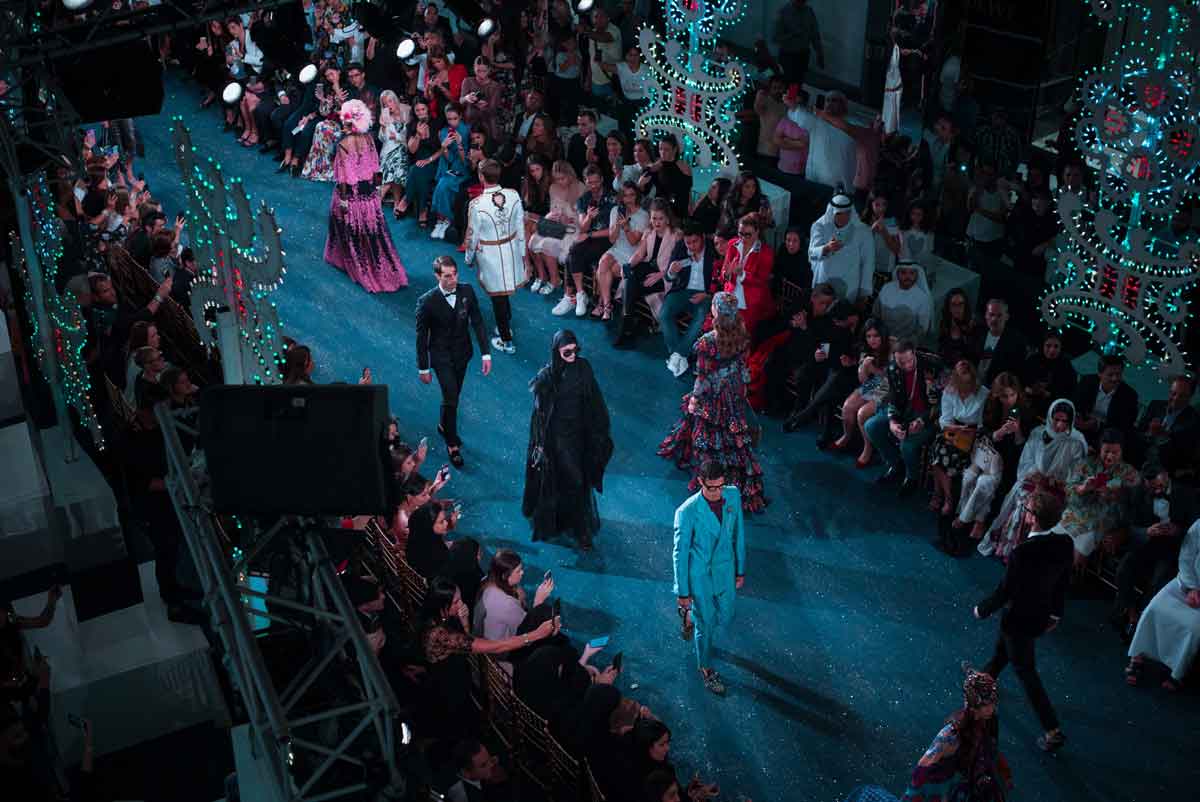 Read more about the article The #1 Color Girls Are Most Worried About Wearing in Fashion Week
