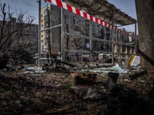Read more about the article Missile strikes on Ukrainian cities as call-up causes chaos in Russia