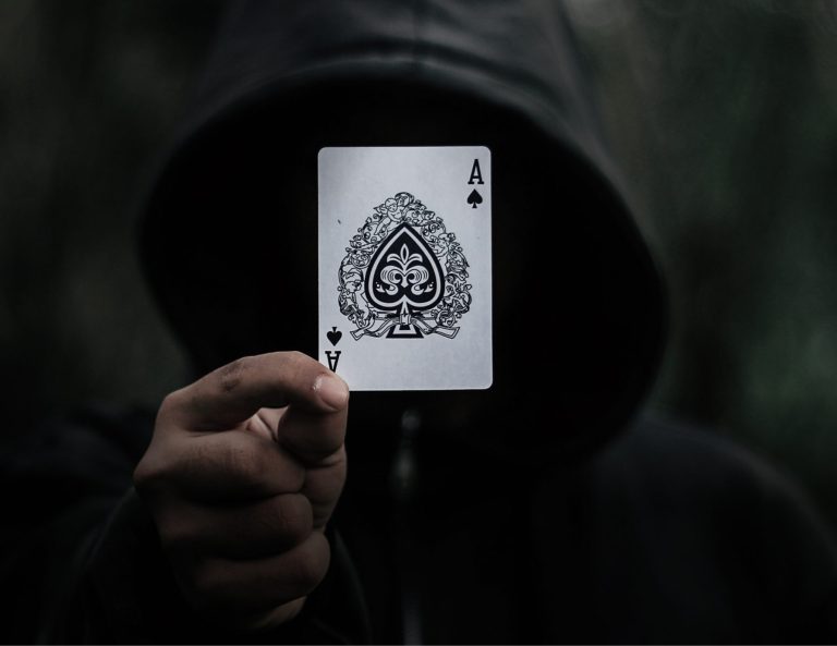 Read more about the article Underdog Team Triumphs in a Thrilling Final Match